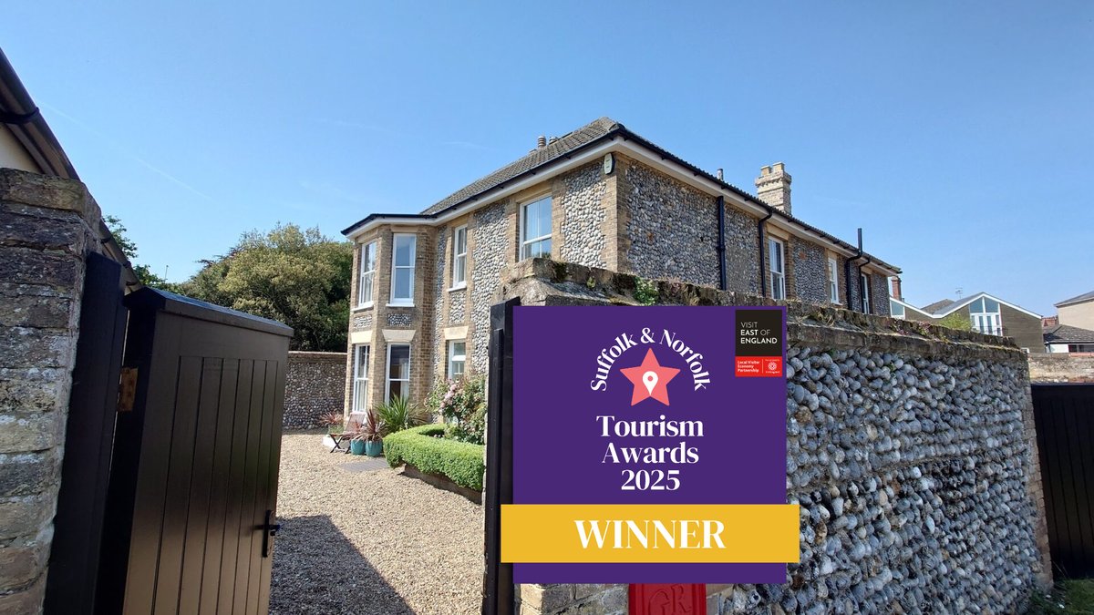 Cromerholiday's tweet photo. Heatwave! 
Availability in Cromer, North Norfolk, for all the family this summer! Award winning house sleeps 12 right beside the beach! Click for our special offers now! https://t.co/5c05Em3ef7
#Heatwave #Norfolk #SeaSide #holidays https://t.co/ckDEkOnS9E
