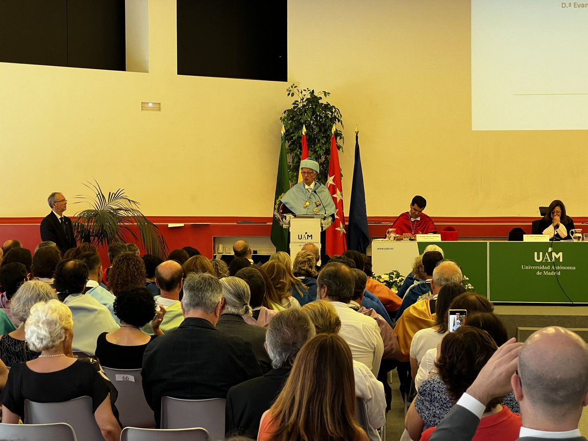UAM Autónoma Madrid (@uam_madrid) on Twitter photo <a href="/CienciasUAM/">Facultad de Ciencias</a> 🎓 Continúa el acto con la glosa del profesor Javier Manuel Valle a la trayectoria académica y profesional de Alejandro Tiana quien, en su discurso ha señalado: “Ahora que la UAM me ha aceptado generosamente en su claustro de doctores, quiero manifestar mi compromiso por <a href="/CienciasUAM/">Facultad de Ciencias</a> 🎓 Continúa el acto con la glosa del profesor Javier Manuel Valle a la trayectoria académica y profesional de Alejandro Tiana quien, en su discurso ha señalado: “Ahora que la UAM me ha aceptado generosamente en su claustro de doctores, quiero manifestar mi compromiso por