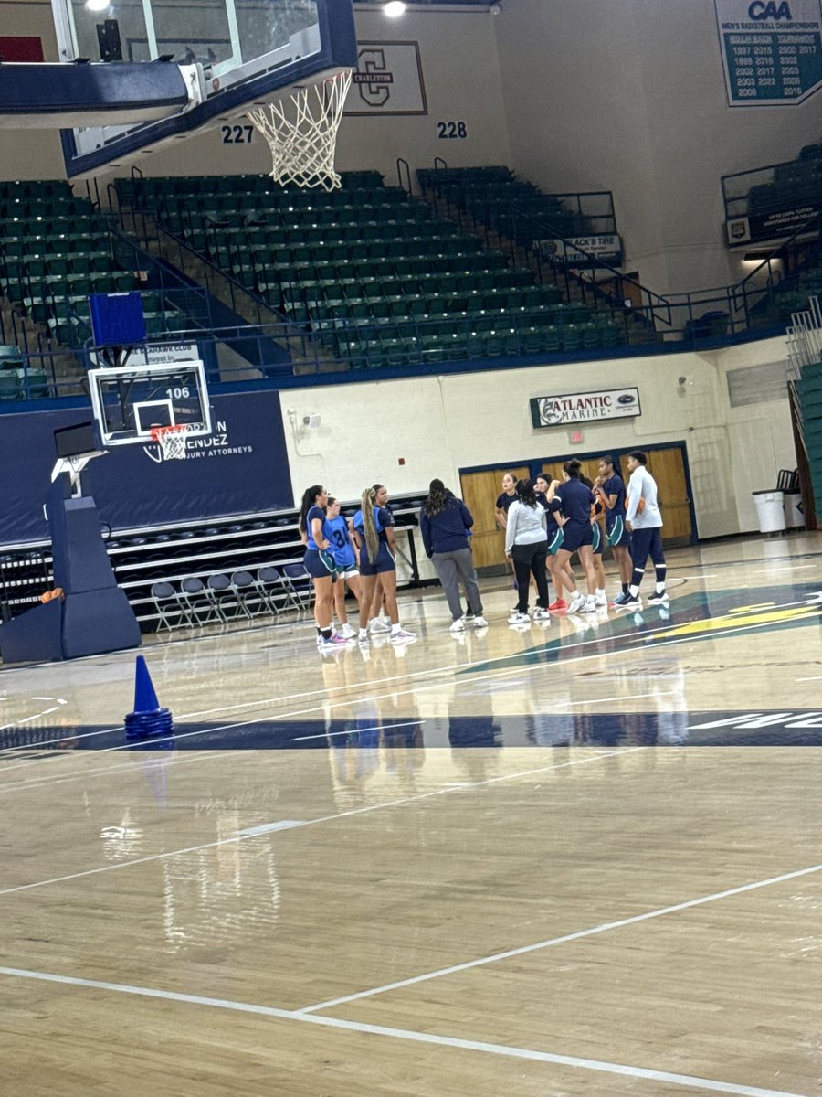 NAFO_GirlsHoops's tweet image. Shout out to @uncwwbb for allowing us to watch an amazing practice this am!! #TrustTheProcess #ProblemSolve 🖤❤️🖤