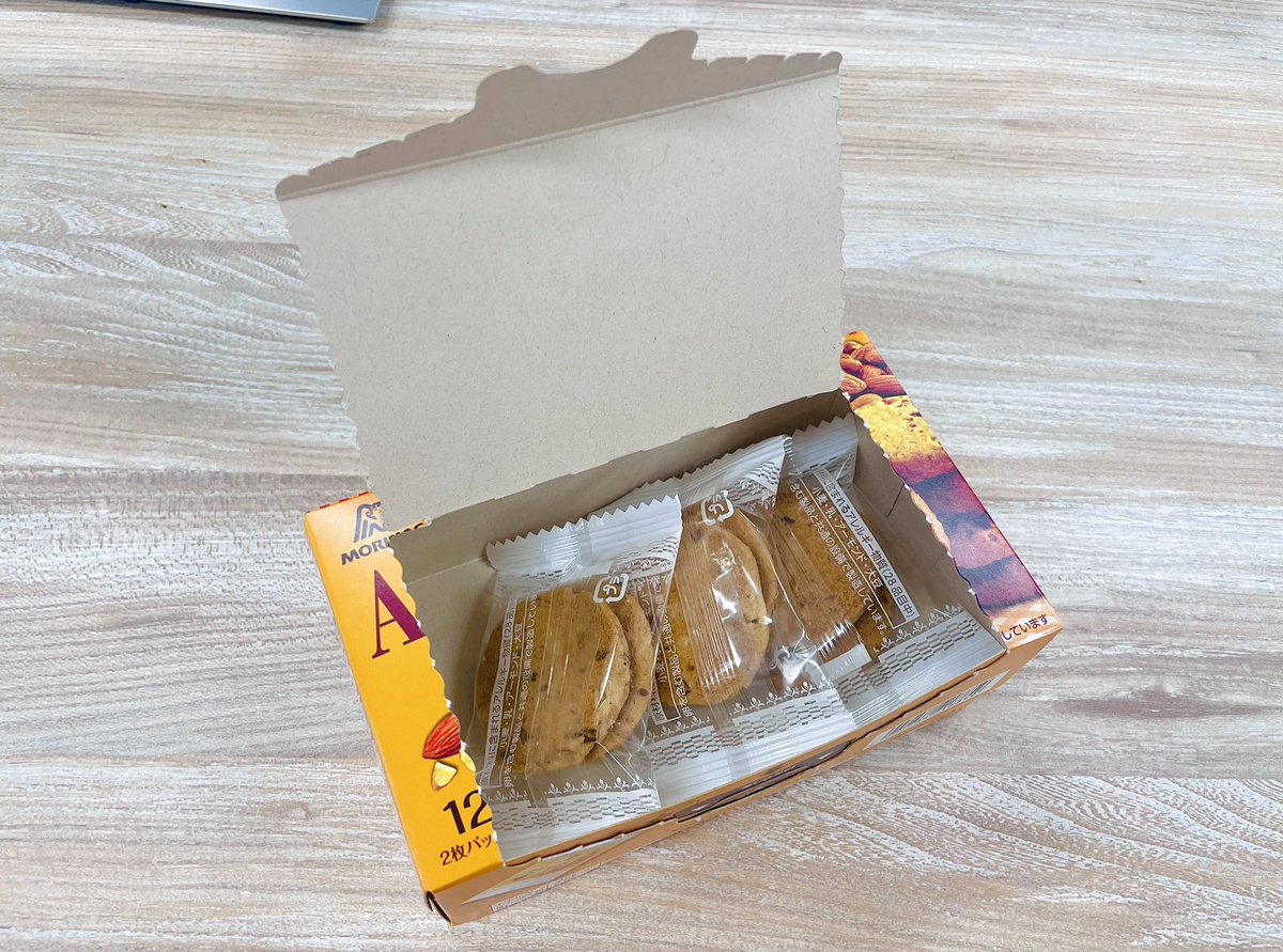 สิ่งที่ชอบในขนมญี่ปุ่น💖

เปิดขนมออกมา ภาชนะกลายเป็นกล่องใส่ขนมหยิบง่ายๆ นั่งกินเวลาทำงานสบายมากๆ เลย ⊹⁺⸜(ᐡ⸝ɞ̴̶̷ ·̮ ɞ̴̶̷⸝ᐡ)⸝⁺⊹