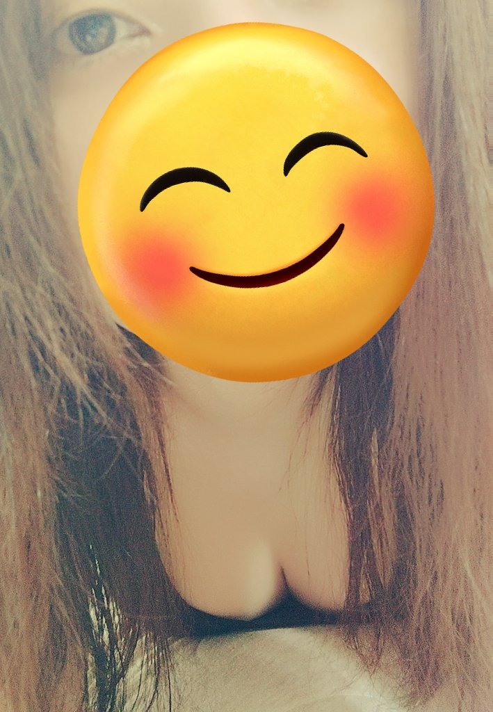 kawaiisukiMomo's tweet photo. おやすみー https://t.co/FuUFaP9yIn