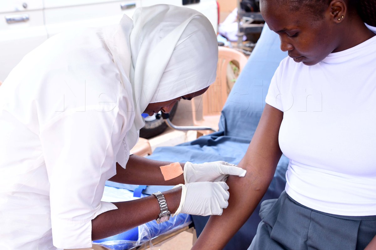newvisionwire's tweet photo. RareMark Foundation Holds Sickle Cell Awareness Drive at Vision Group

The @RaremarkFdn is currently conducting a sickle cell disease (SCD) awareness campaign at the @VisionGroup offices.

Since morning, the Foundation has been offering free sickle cell screening, on-site medical consultations, and expert education on SCD. The initiative aims to promote early diagnosis, informed care, and greater public awareness of the condition.

The campaign is part of the Foundation’s ongoing efforts to combat sickle cell disease across Uganda.

Photos by Miriam Namutebi ||