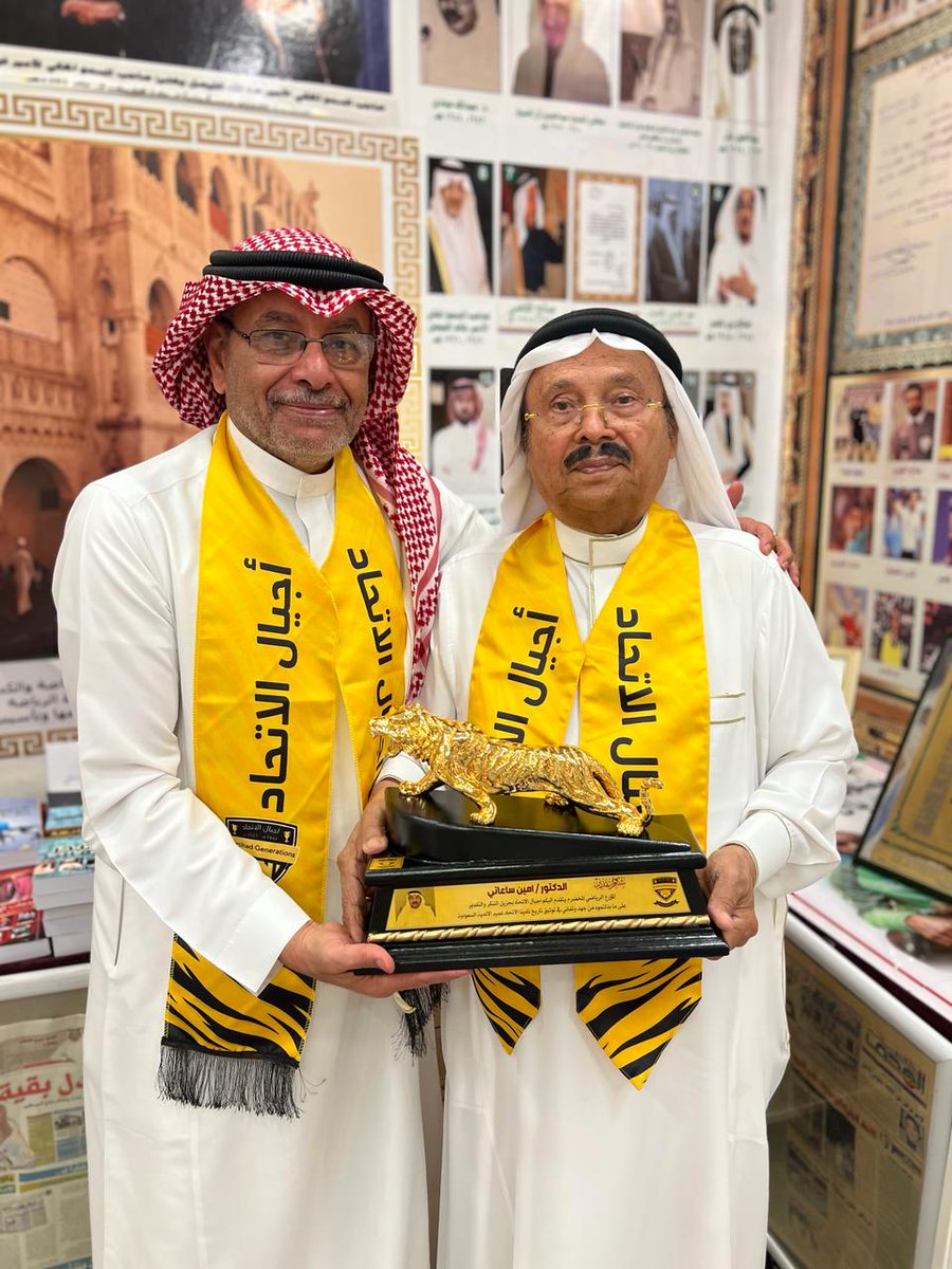 طلال سنبل (@sunboltalal) on Twitter photo <a href="/Adnan_Jas/">عدنان جستنيه | ADNAN JASTANIA</a> تشرفت بزيارته في متحفه عدة مرات وكان نعم الرجل وذو اخلاق عالية ويترفع عن الصغائر...
اسأل الله ان يجعله في جنات ونهر في مقعد صدق عند مليك مقتدر وان يغفر له فهو اهل التقوى واهل المغفرة وان يجمعنا به في جنة الخلد وملك لا يبلى اخوانا على سرر متقابلين انه ولي ذلك والقادر عليه <a href="/Adnan_Jas/">عدنان جستنيه | ADNAN JASTANIA</a> تشرفت بزيارته في متحفه عدة مرات وكان نعم الرجل وذو اخلاق عالية ويترفع عن الصغائر...
اسأل الله ان يجعله في جنات ونهر في مقعد صدق عند مليك مقتدر وان يغفر له فهو اهل التقوى واهل المغفرة وان يجمعنا به في جنة الخلد وملك لا يبلى اخوانا على سرر متقابلين انه ولي ذلك والقادر عليه