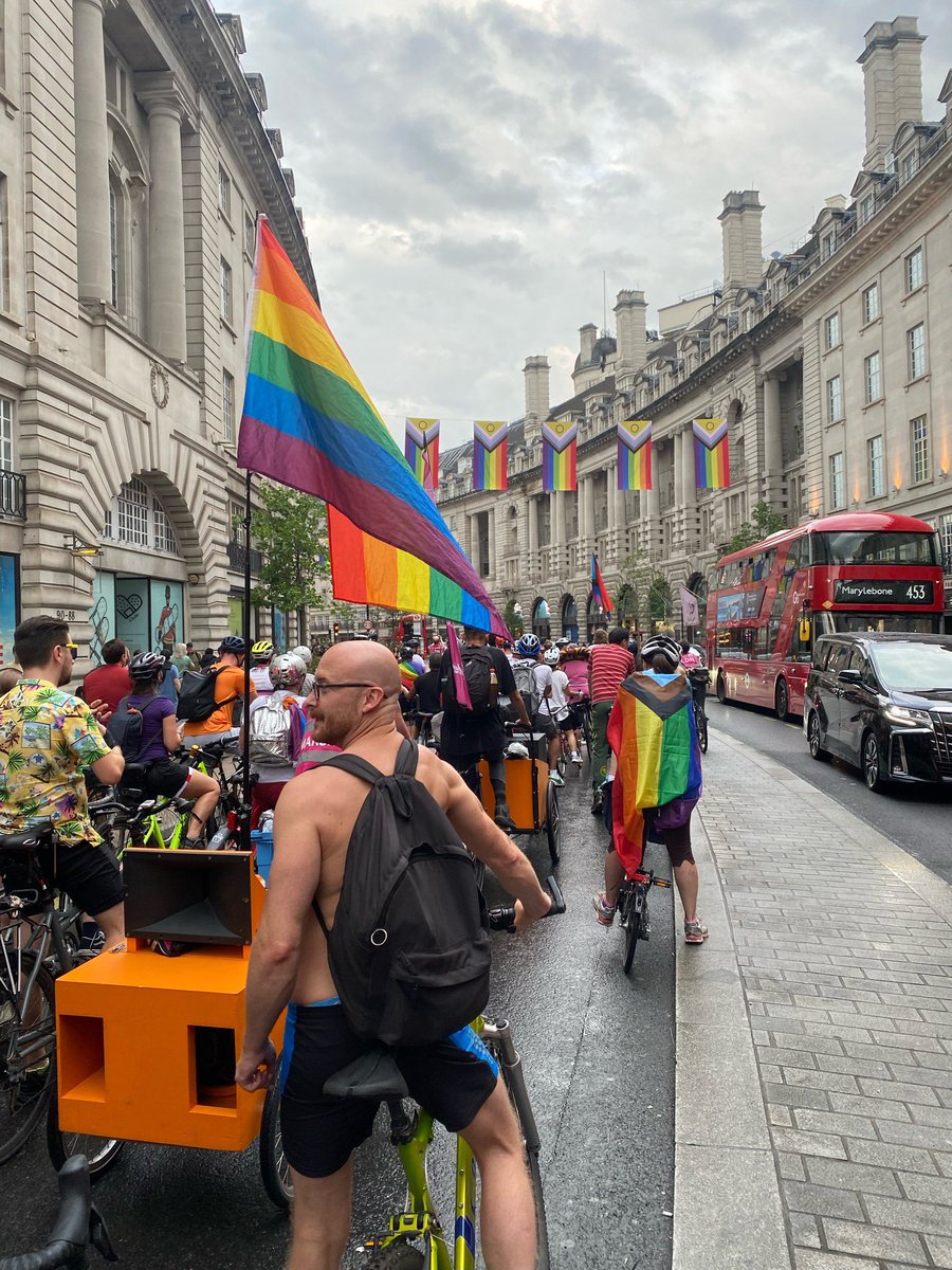 IBikeLondon's tweet image. Pride Ride 2025-10th Anniversary! Sat 28th June - 1:30pm🚴♀️🏳️🌈
Midway stop - with @Free2B_alliance at Wandsworth Family Pride🤩😍
Join us! Link in bio🥰 #pride #pride🌈 #cycling #cyclingcommunity #london #cyclinglifestyle #cyclinglife #ibikelondon #freelondon #londonlife