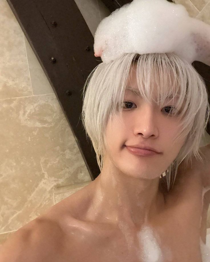 i was taking a bath and this boy randomly joined me and started playing with the bubbles 
<a href="/S3LFISHWALTZ/">ᐢ. ֑ .ᐢ ⋆ VELKAN⊹ ִֶָ 🐇 ᖚ -sdms</a>
