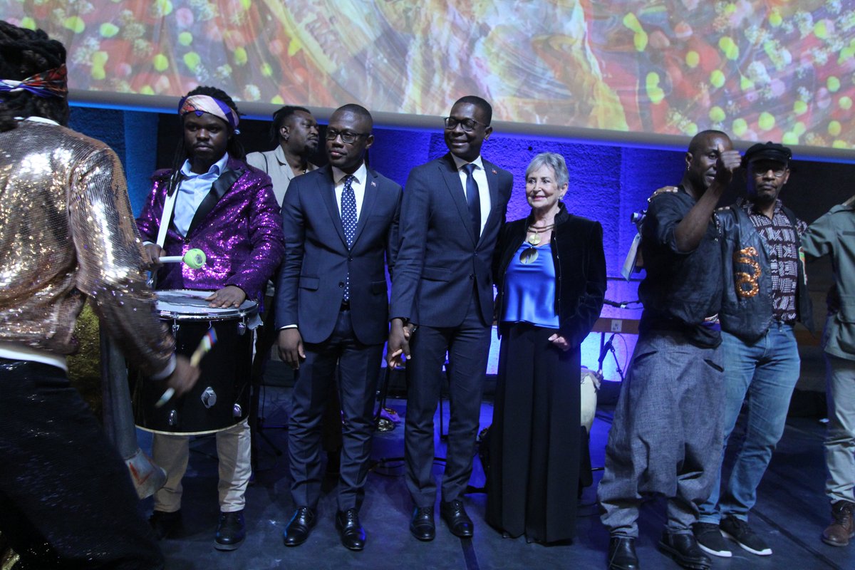 Le 16 juin 2025, sous l’initiative de Madame l’Ambassadeur Lilas Desquiron, Déléguée Permanente d’Haïti auprès de l’UNESCO, un hommage émouvant a été rendu à Frankétienne. En présence d'artistes exceptionnels qui ont célébré son héritage.