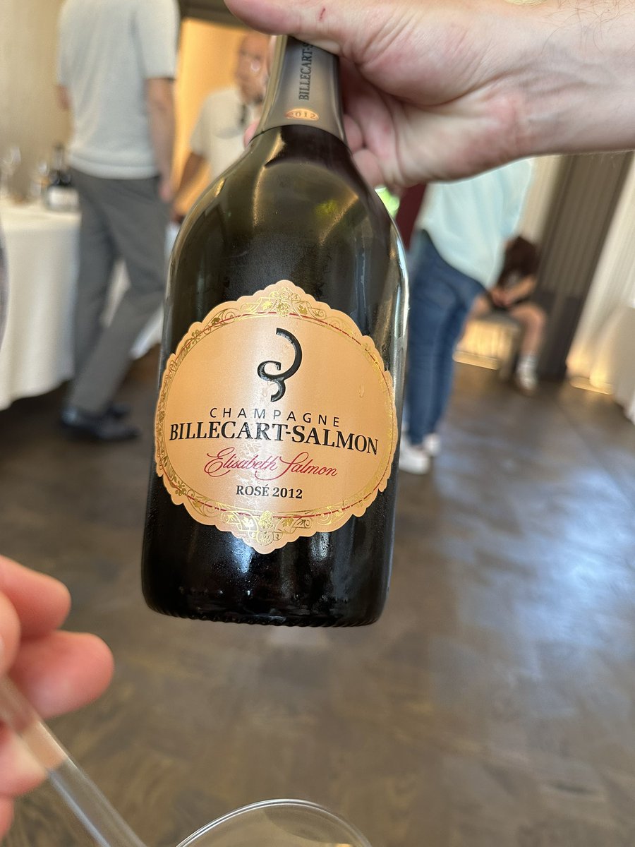 The rosé season is officially open 🥂🩷 And 2012 Elisabeth Salmon from <a href="/_Billecart/">Billecart-Salmon</a> is extraordinary 👌 Anyone else who have tasted it?