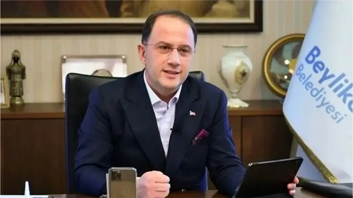 Beylikdüzü Belediye’sinin Tutuklu Başkanı Mehmet Murat Çalık Hastaneye Kaldırıldı
l24.im/p6u17