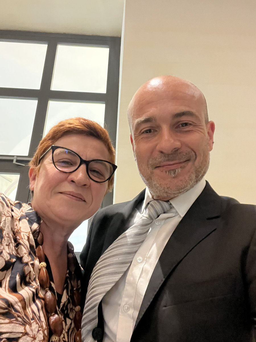 Stamattina a Roma ho partecipato con grande piacere alla presentazione del libro “Perché l’Ucraina combatte”. Oltre agli autori <a href="/Sofiajeanne/">Sofia Ventura</a> e <a href="/Mchiarusmr/">Michele Chiaruzzi</a>, erano presenti anche <a href="/CarloCalenda/">Carlo Calenda</a>, il senatore <a href="/mlombardo81/">Marco Lombardo</a> e <a href="/NonaMikhelidze/">Nona Mikhelidze</a>. A moderare l’incontro <a href="/carmelopalma/">Carmelo Palma 🇮🇹🇪🇺</a>.

Dopo