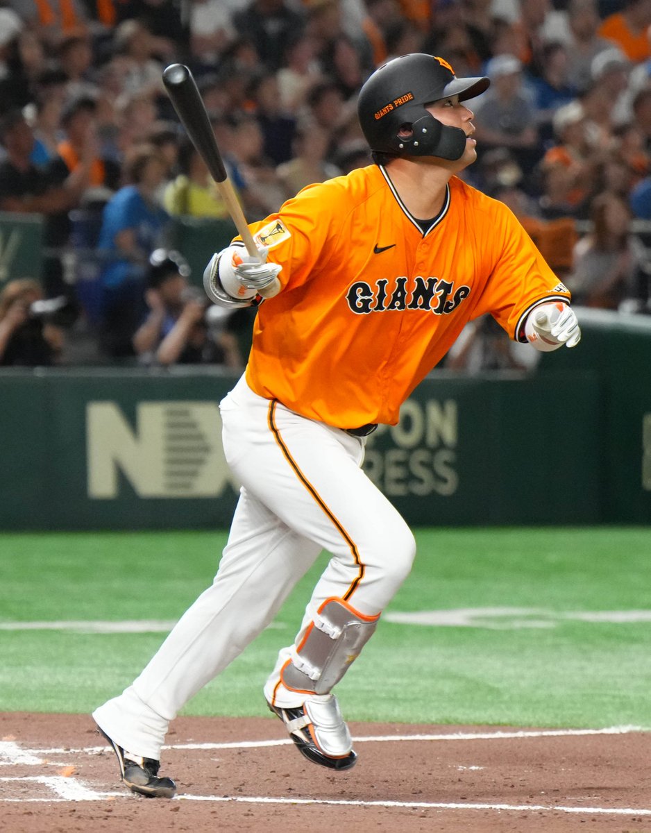 TokyoGiants's tweet image. 【一軍】vs 日本ハム
(日本生命セ・パ交流戦 2025)
東京ドーム
(試合終了) G 1-4 F
1死から大城卓三選手のホームランで1点返すも、追撃及ばず試合終了
見逃し配信はGIANTS TVで
tv.giants.jp
#新風 #ジャイアンツ