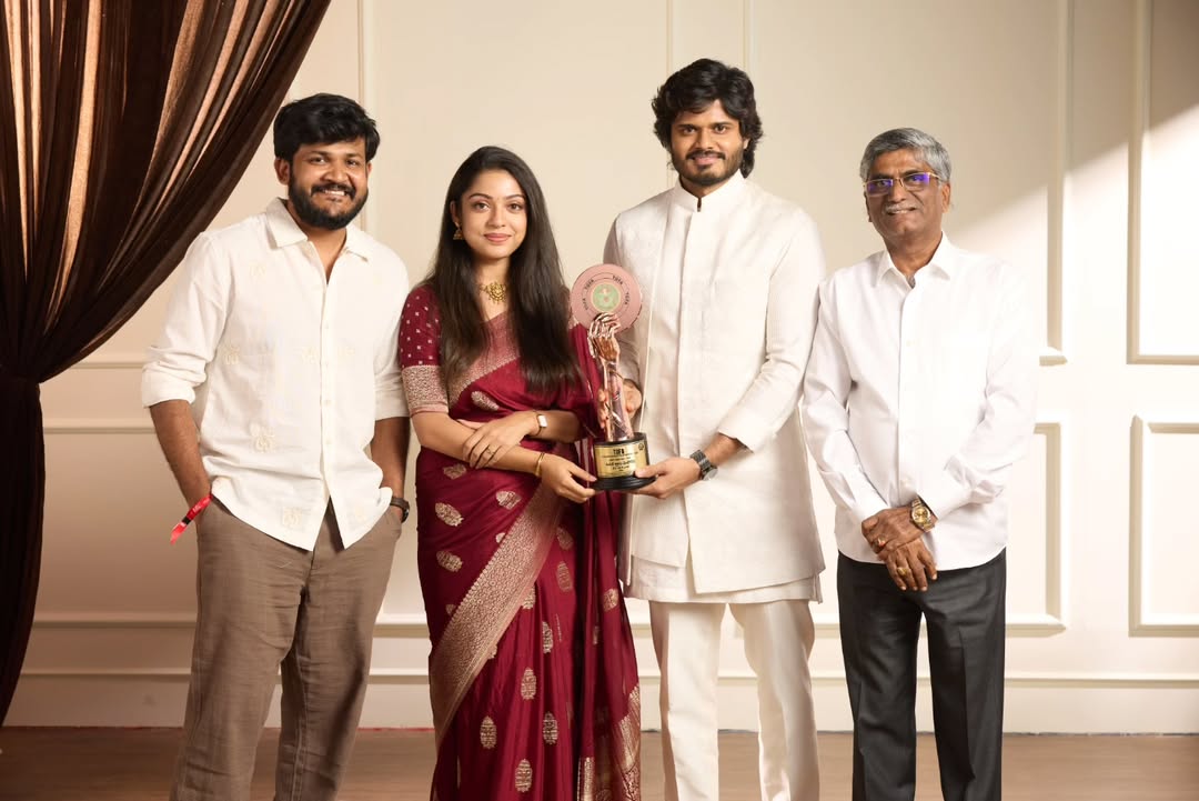 tgfaoffl's tweet photo. Middle Class Melodies brings everyday stories alive and wins 2020 Thrithiya Uthama Chitram award at TGFA! 

@vinodanantoju
@VarshaBollamma
#AnandDevarakonda
#VAnandPrasad

@TelanganaCMO
#TelanganaGaddarFilmAwards https://t.co/M7b32RGx3H