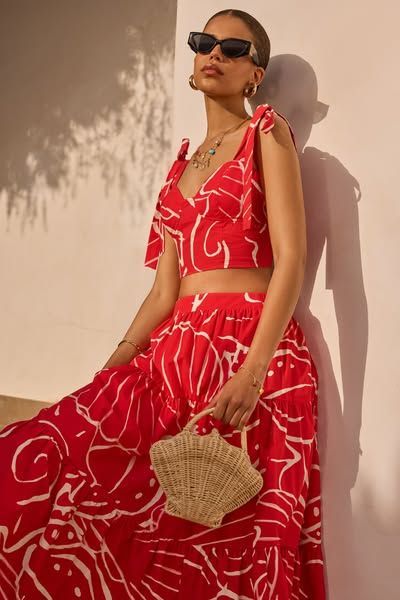 New obsession: Riviera style. Think effortless silhouettes, coastal-inspired prints and raffia accessories 🌞Prezzo  

Find it at New Look here at The Meads 

#ThatNewLookFeeling #NewLook