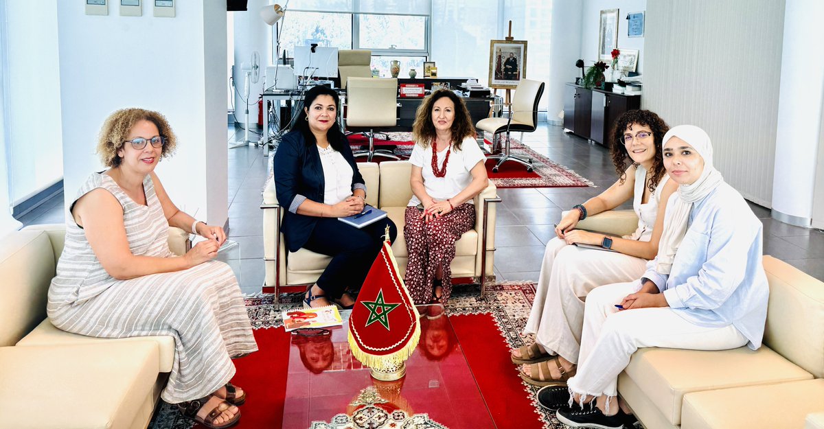 19/6/25:La Cónsul General Sanaa Merouah se ha reunido hoy con las representantes de la asociación de columbares y las trabajadores sociales del hospital Meseguer de Murcia para presentar sus programas sociales destinados a personas vulnerables y buscar vías de colaboración futura