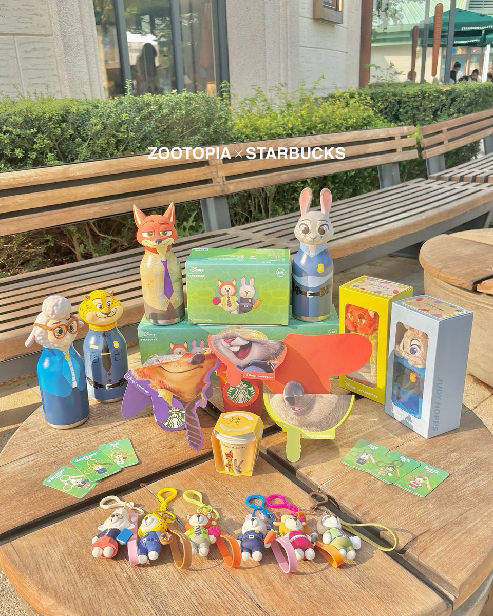 ˏˋ Zootopia × STARBUCKS ˎˊ˗ 旅行のタイミングとちょうど発売日が