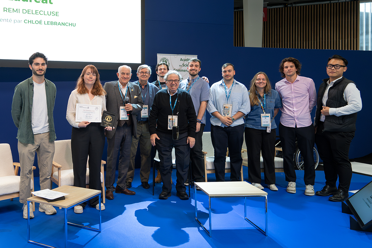 La 5e cérémonie des Prix télévisuels s’est déroulée le 11 juin au SIEC dans une atmosphère conviviale. 
L'Académie a attribué 5 prix : Prix des présidents, Prix du jury, Prix coup de cœur, Prix étudiant et le Prix de la francophonie.
➡️ academie-des-sciences-commerciales.org/palmares-des-p…