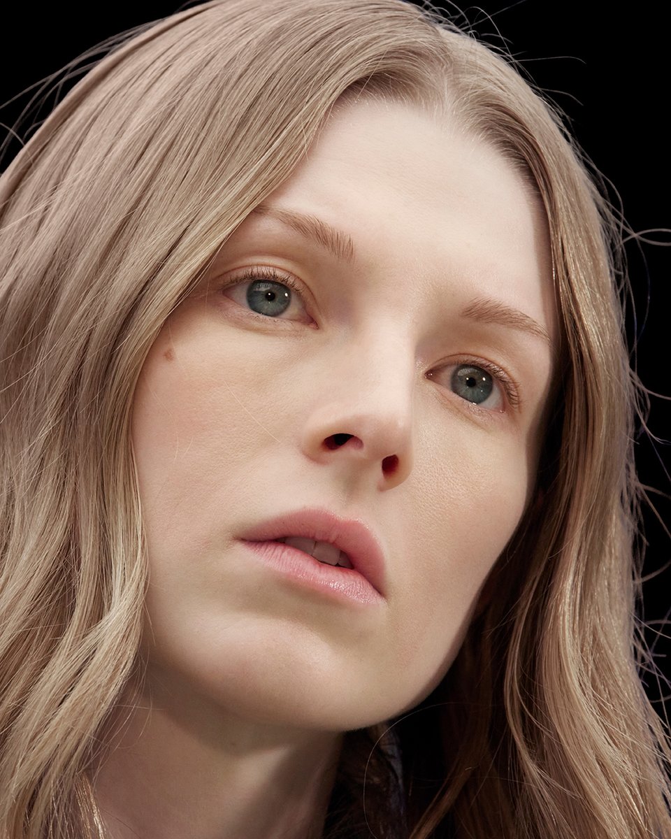 Behind the scenes of “Days of Summer”, a project between reality and fantasy. 
Discover more at: tinyurl.com/4dxhvcyz
 
Creative Directors: #MiucciaPrada and #RafSimons 
Campaign Creative Direction: Ferdinando Verderi  

#PradaSummer #Prada