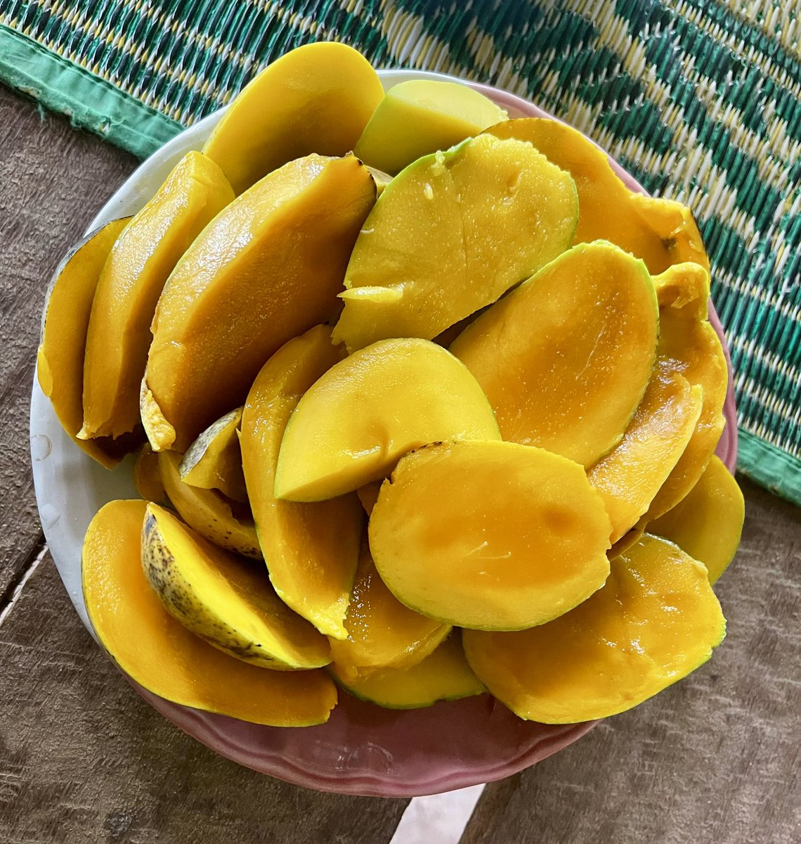 The best mangoes I have ever tried 🥭