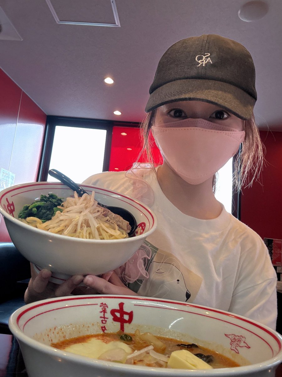 #みんみそば
こっそり初の仙台蒙古いってきた！

「蒙古タンメン中本　仙台富谷」
🍜冷やし五目味噌タンメン(6辛)
•とろけるチーズ
•バター
•ほうれん草
•クラッシュにんにく
•１枚チャーシュー

去年ママがオープン初日に5時間並んだ仙台蒙古…今日の16時頃行ったら並ばず入れた😭✨
感想ALT💭