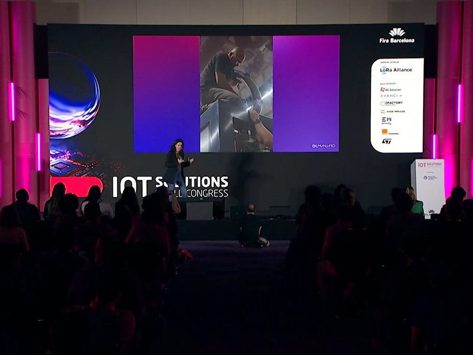 🗨️ “Quantum‑ready companies will be more competitive when we have sufficiently mature quantum computers”.

💻⚛️ In her session ‘Quantum Computing and Cybersecurity’, Marta Pascual Estarellas, CEO of <a href="/qilimanjaro/">Qilimanjaro</a>, explored how organizations must adapt classical crypto frameworks