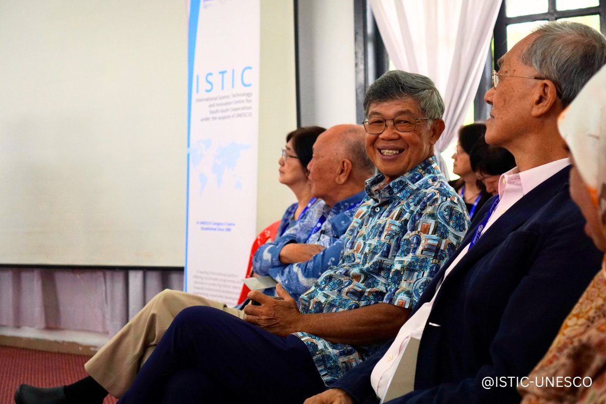 istic_unesco's tweet image. Final day of the Training Programme on AI Literacy for ASEAN Primary and Secondary School Teachers 🤖
👏 Congratulations to all participants !