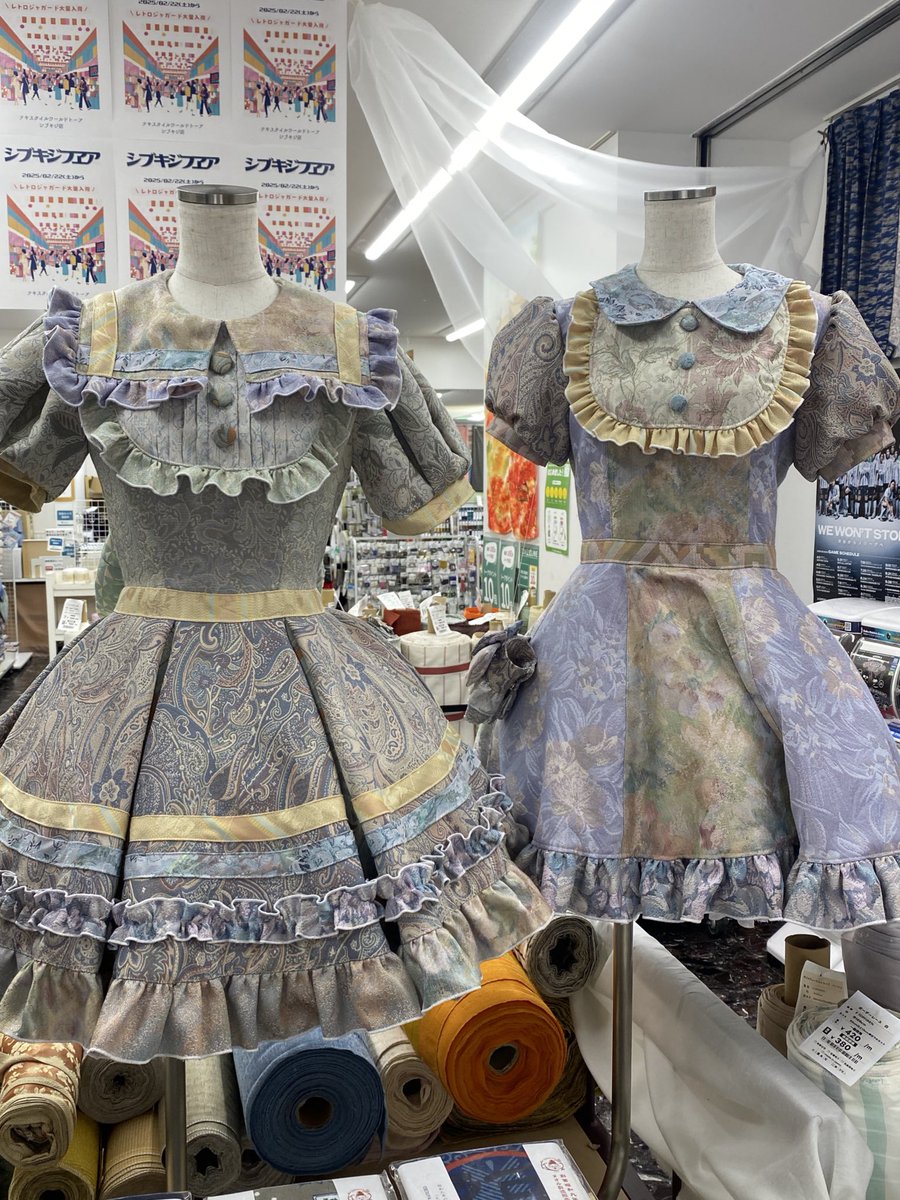 marmachu's tweet image. I saw these GORGEOUS costumes in my nearest Fabric shop~ I just love seeing different fabric textures and choices being made it makes me super happy ๐