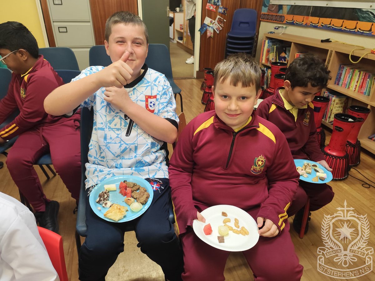 Thanks to everyone who sent in traditional food from their countries, to the boys on the committee for their enthusiasm and helpfulness and, of course, to  Mrs. Cosgrave for all her hard work and effort in making the week so special!

3/3