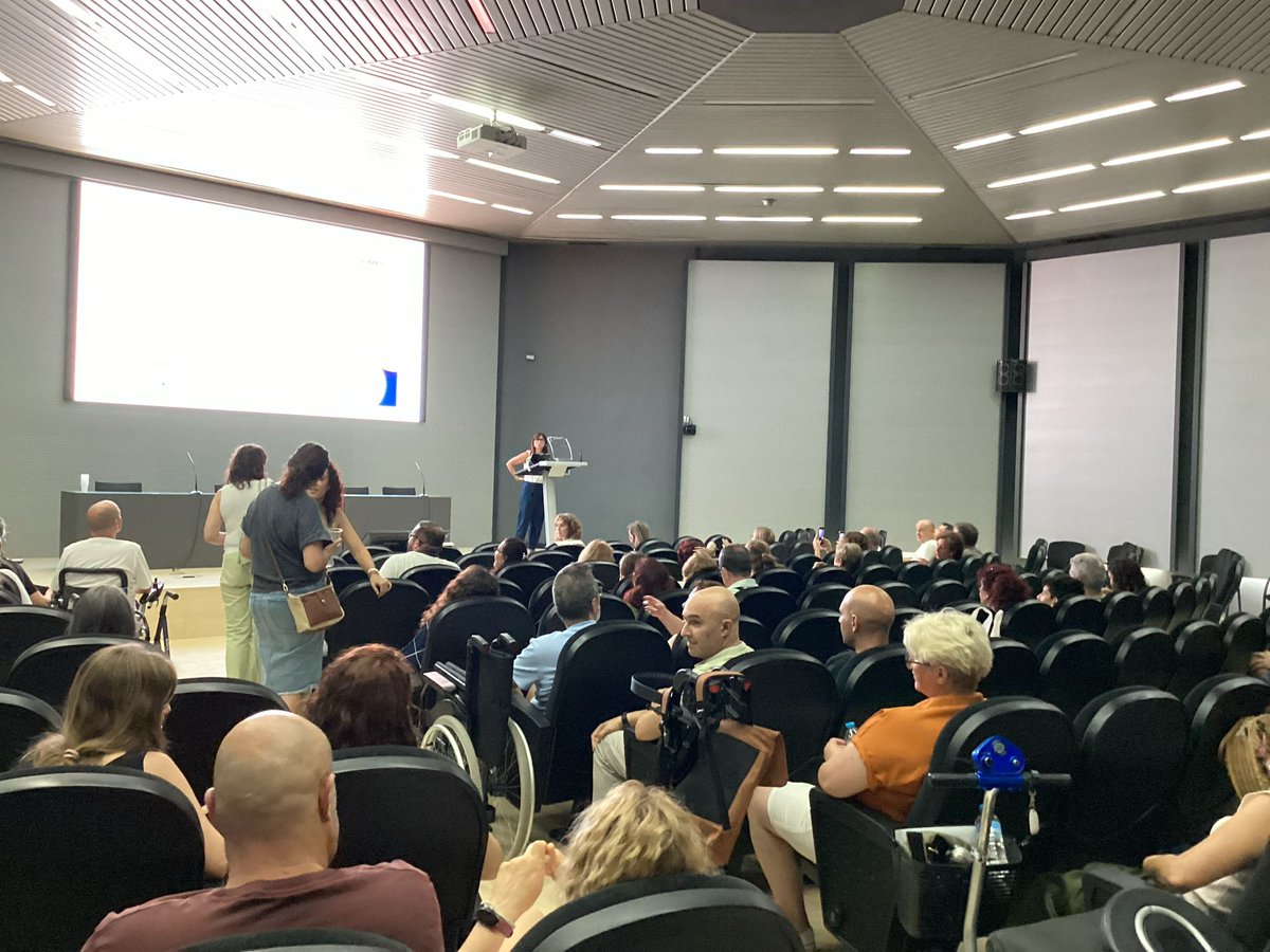 📌🗣📣📸El Hospital General Universitario de #Elche acogió ayer la I Jornada de #EsclerosisMúltiple dirigida a pacientes

Muchas gracias  por vuestro interés y la alta participación 🥰😍