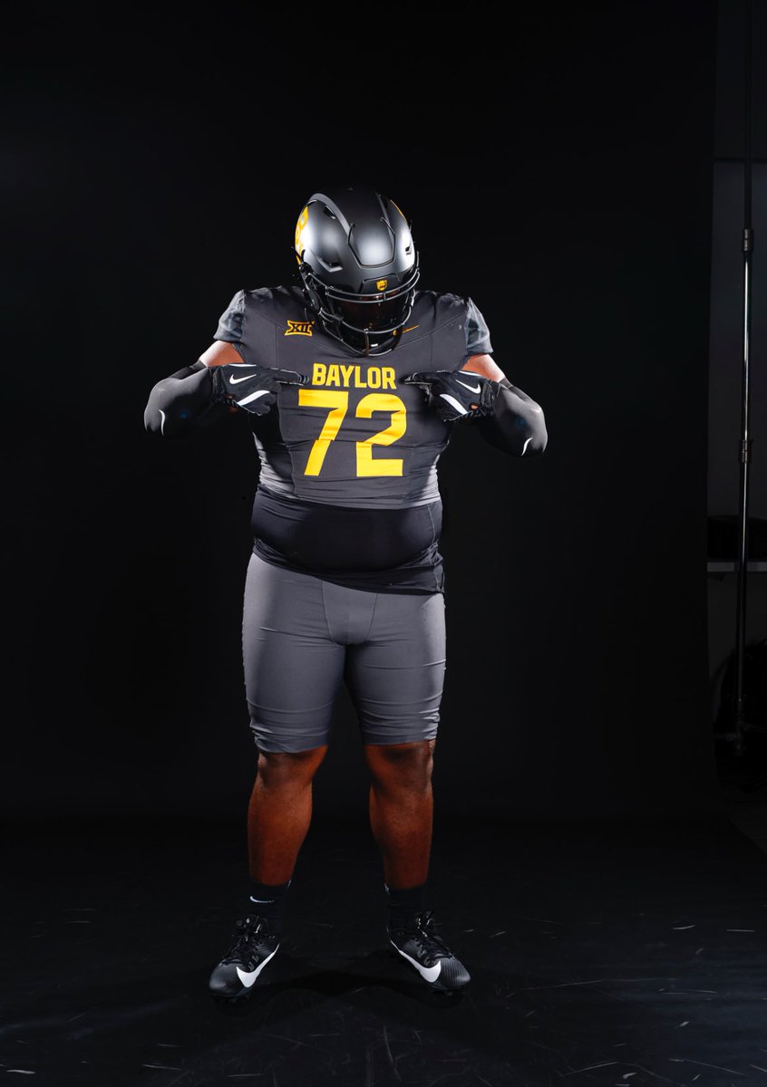 robison_devan's tweet image. Had an amazing time this past weekend at @BUFootball thank you @CoachMiller_ and the rest of the coaching staff for showing much love!🐻🟢
#SICEM @Cwatts64 @CoachDaveAranda @SicemRecruiting