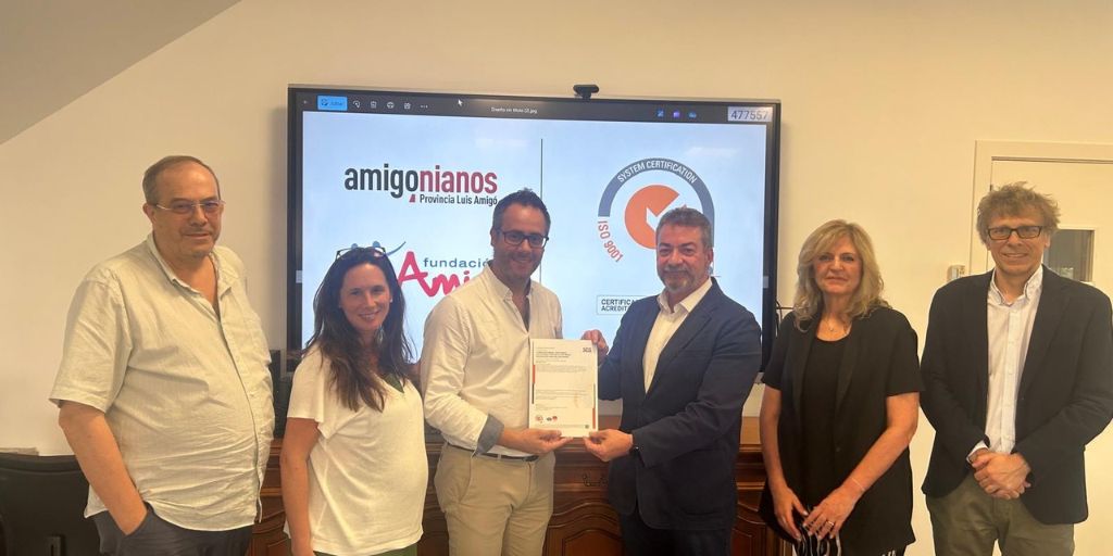 Fundación Amigó (@fundacion_amigo) on Twitter photo En el marco del proceso de recertificación en la norma ISO, Fundación Amigó y Amigonianos han celebrado un encuentro en los Servicios Generales de ambas entidades, en Madrid, para formalizar la renovación del Certificado de Calidad con SGS bit.ly/4090poG En el marco del proceso de recertificación en la norma ISO, Fundación Amigó y Amigonianos han celebrado un encuentro en los Servicios Generales de ambas entidades, en Madrid, para formalizar la renovación del Certificado de Calidad con SGS bit.ly/4090poG