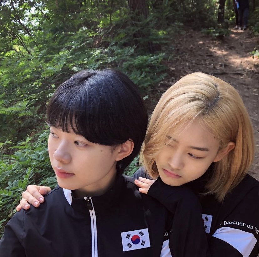 많은 이재인 최애짤이 있지만…
영원한 내 첫사랑
나의 입덕 필모
한세윤
공설이 얼음공주 최연소국대 완벽주의 외강내유 세계관 최강자인 드라마가 있다???
“라켓소년단”
많관부 부탁드립니다…