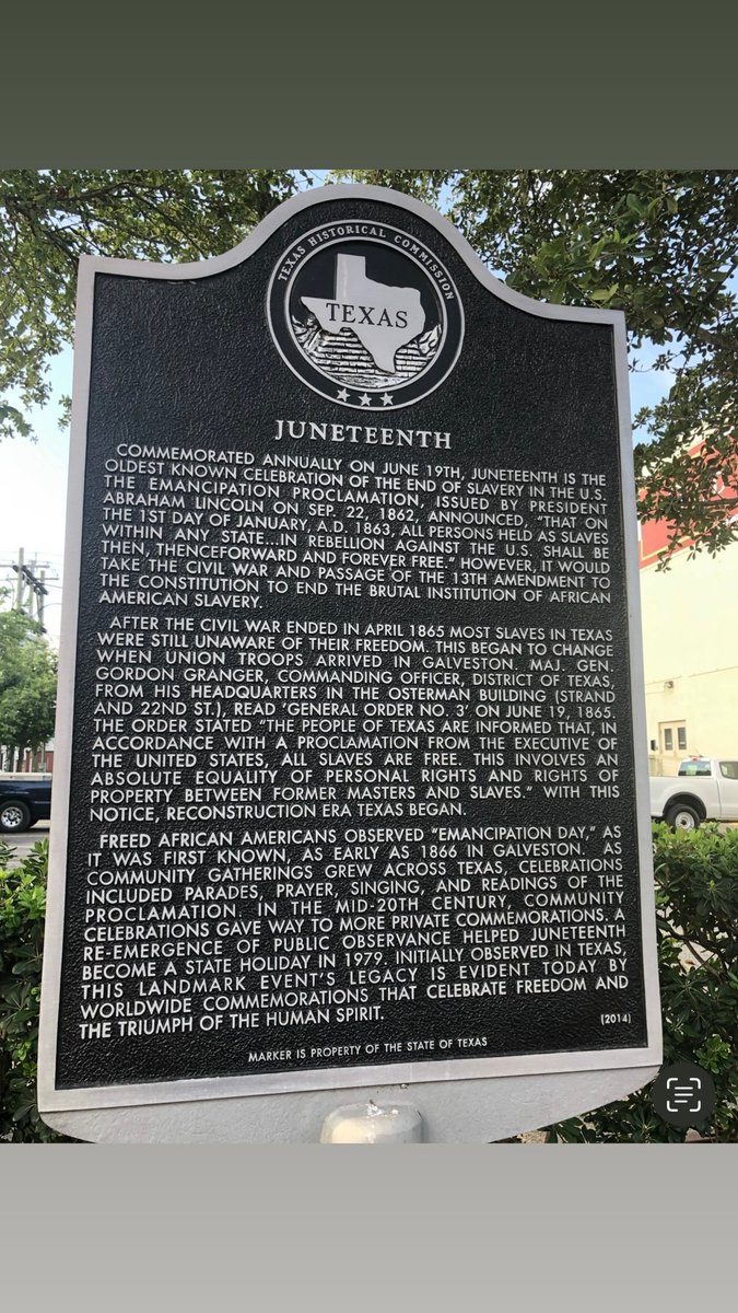TheRevSFA's tweet image. I took this photo of the #juneteenth marker in Galveston back in 2019, which is a few blocks from my house. This is the site where the emancipation proclamation was first read in Texas. Now there’s a mural on the wall as well