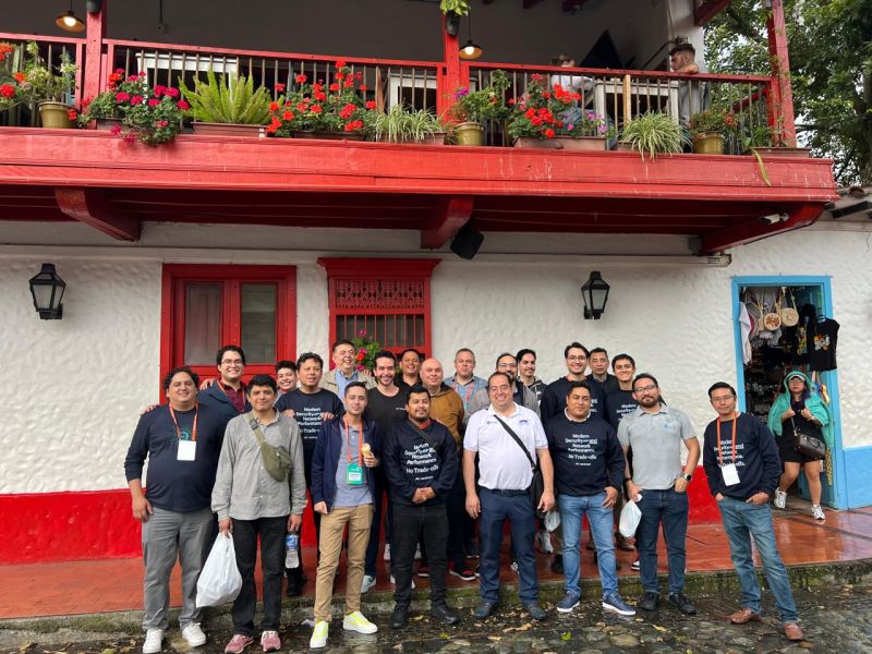 Licencias OnLine, orgulloso patrocinador de <a href="/Netskope/">Netskope</a> PartnerSkope LATAM 2025 🚀

Felicitamos a Tomás Pérez Tovar por su gran labor y celebramos el compromiso con nuestros fabricantes y partners.

¡Gracias Netskope y socios por ser parte! ✨

#PartnerSkope2025 #LicenciasOnLine