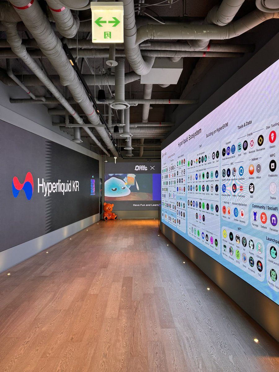 soolisoorii's tweet image. Just wrapped up the HypurrCorea: Builder Meetup 🇰🇷
Co-hosted by @SKYGG_Official & @DeSpreadTeam, this was a builders-focused event around the HL ecosystem.
From validator insights to dApps deep dives, the energy, depth, and builder spirit were next-level.
Hyperliquid.