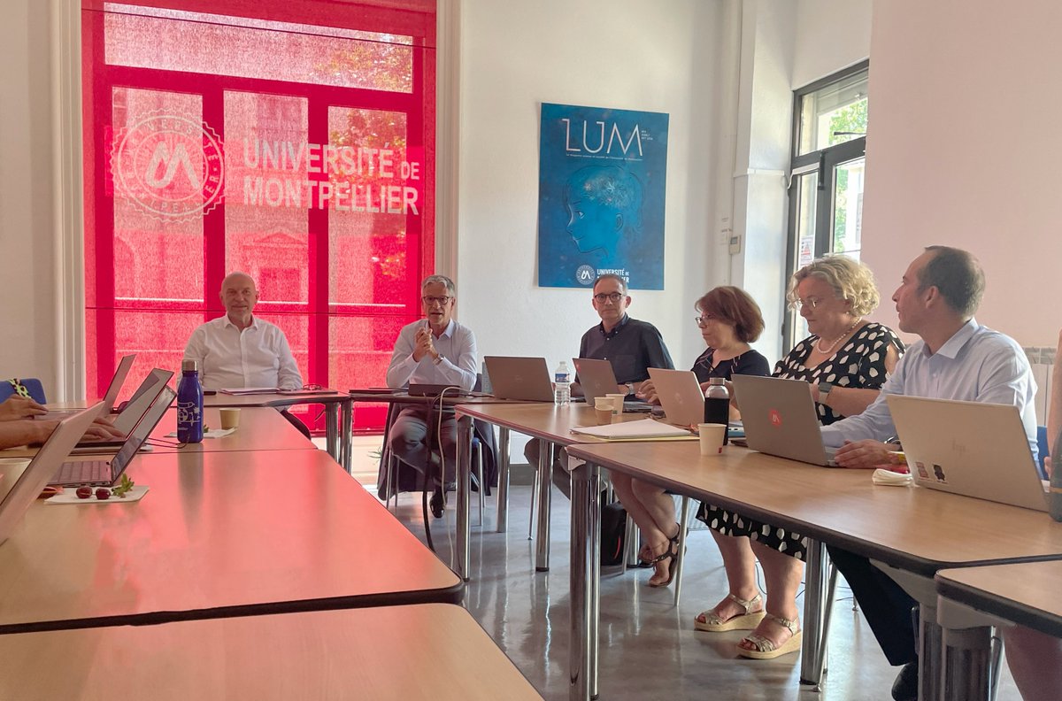 Philippe Augé (@philippe_auge) on Twitter photo Bilan des activités, présence sur les salons d'orientation de la région, renforcement du suivi des alumni ou affichage des taux d'insertion professionnelle... autant de sujets abordés à l'occasion du Comité de pilotage du <a href="/SCUIOIP_UM/">SCUIO-IP Université de Montpellier</a> de l'<a href="/umontpellier/">Université de Montpellier</a> qui se déroulait hier Bilan des activités, présence sur les salons d'orientation de la région, renforcement du suivi des alumni ou affichage des taux d'insertion professionnelle... autant de sujets abordés à l'occasion du Comité de pilotage du <a href="/SCUIOIP_UM/">SCUIO-IP Université de Montpellier</a> de l'<a href="/umontpellier/">Université de Montpellier</a> qui se déroulait hier