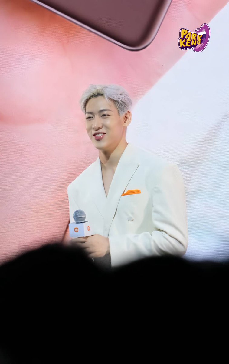 โชว์สีที่เลือกกับมือ “รุ่นแบมแบมของขลัง” บรรยากาศงาน “Xiaomi SEA Launch Event ”

#RedmiNote14SeriesxBamBam
#RedmiNote14Series
#BamBam #뱀뱀 <a href="/BamBam1A/">BamBam</a>