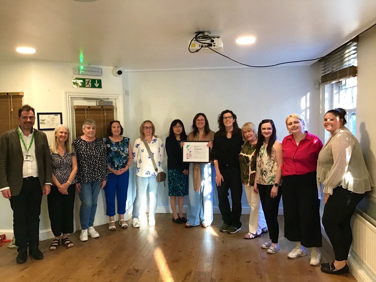 We are delighted that our Befriending Service has been reaccredited and awarded “excellence”!

Thanks to our volunteers, whose connection with clients helps to reduce social isolation.

In the words of a befriending client, “I’d be lost without the Centre, it’s my backbone.” 💚