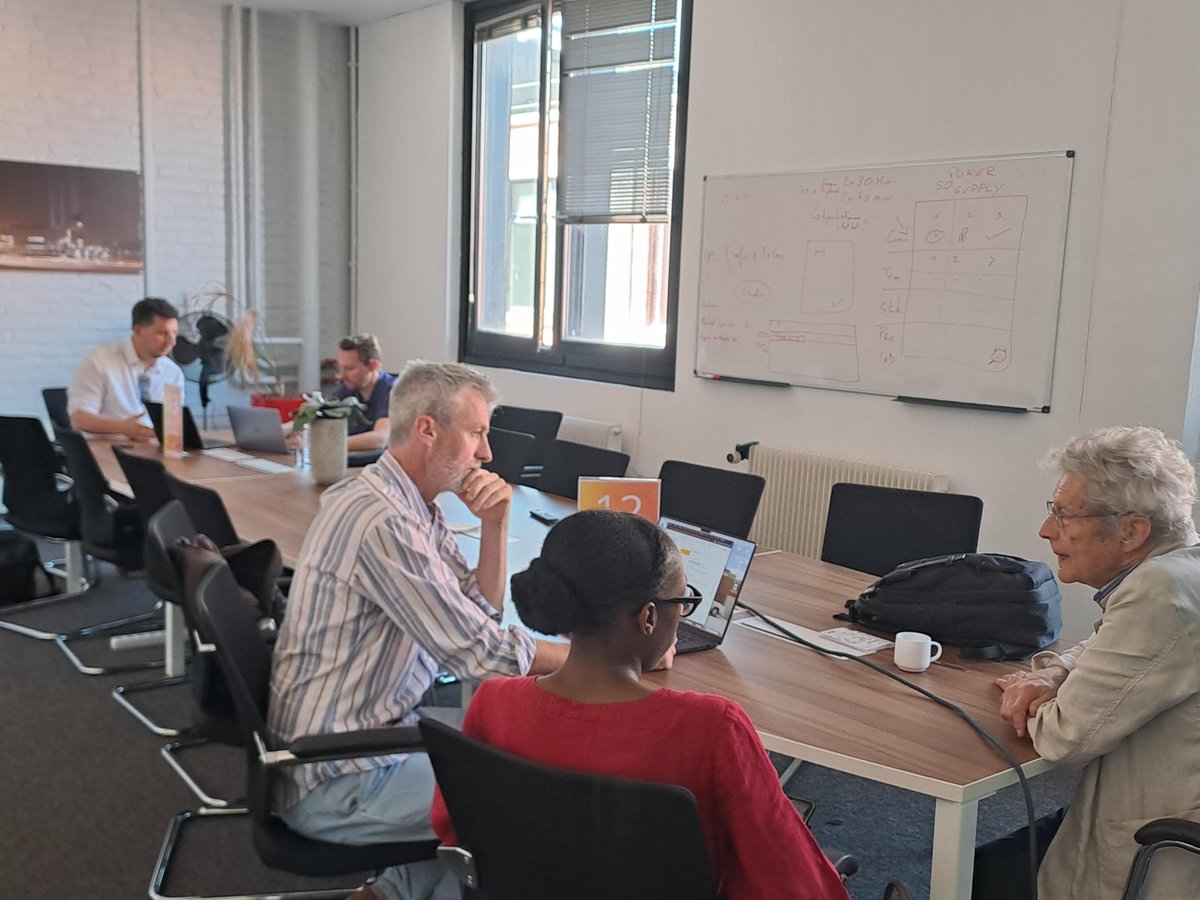 💥 25 startups, 25 mentors, et 100 rendez-vous de matching !
Hier matin à EuraTechnologies Roubaix, 25 startups ont challengé leurs problématiques auprès de 25 mentors lors d’une nouvelle session de la Mentor Madness !

En 3 heures, 100 rendez-vous de matching se sont enchaînés