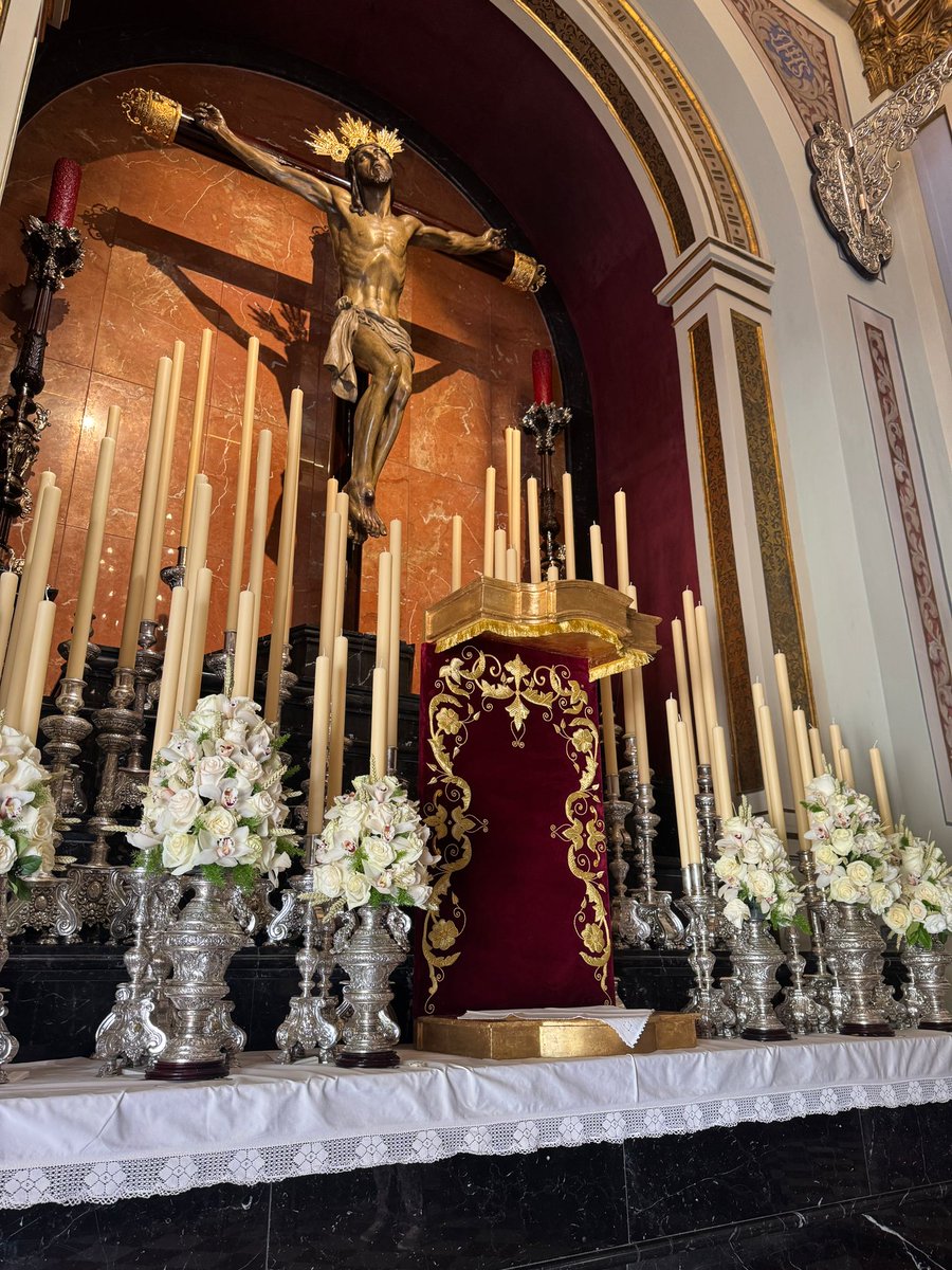 CULTOS |

Segundo día del triduo al Santísimo Sacramento.

"El que come mi carne y bebe mi sangre habita en mí y yo en él… tiene vida eterna, y yo lo resucitaré en el último día", (Jn 6, 54-56).

Iglesia parroquial del Apóstol San Pedro, 20:45h

#CofradíasMLG