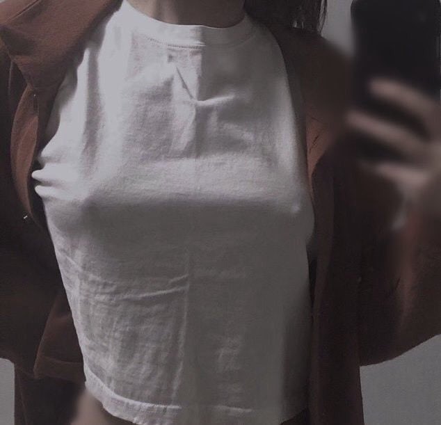 ⁄(⁄ ⁄ ⁄ω⁄ ⁄ ⁄)⁄  好久沒做愛…我覺得整個人吧 

悶悶不樂的…我要快樂