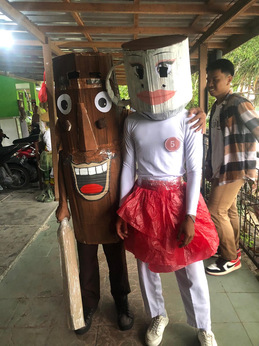 schimsojung's tweet photo. couple of the year https://t.co/EpcbzTdpLg