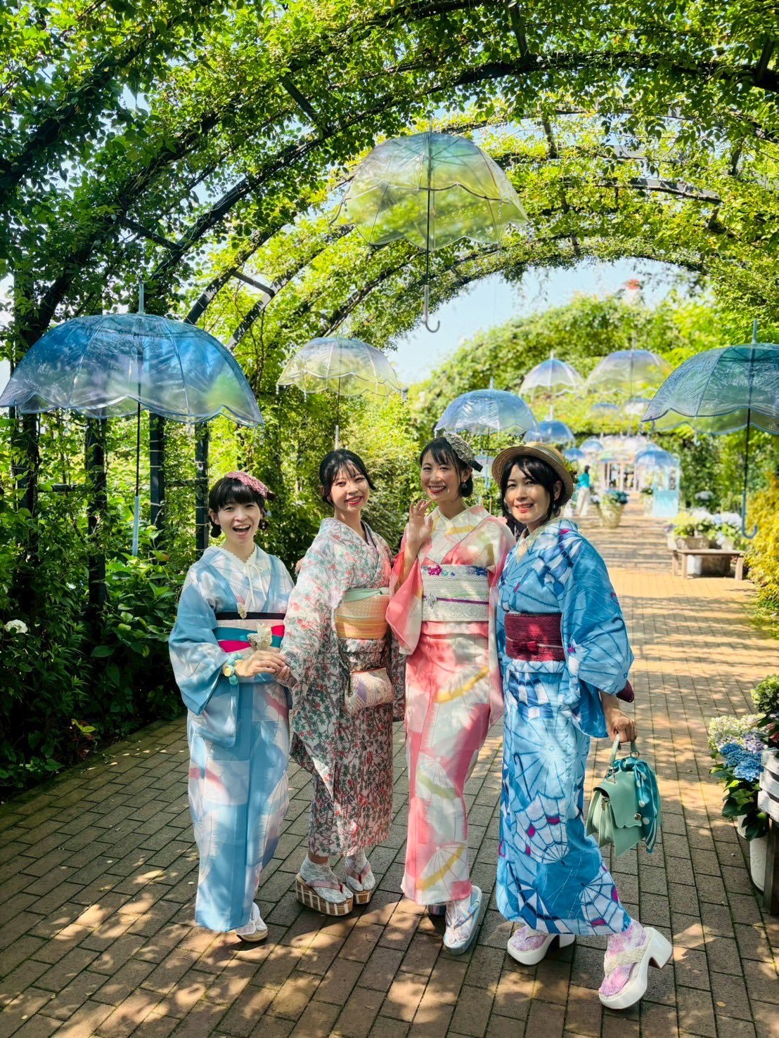 豆千代モダン水色パラソル浴衣Sサイズ