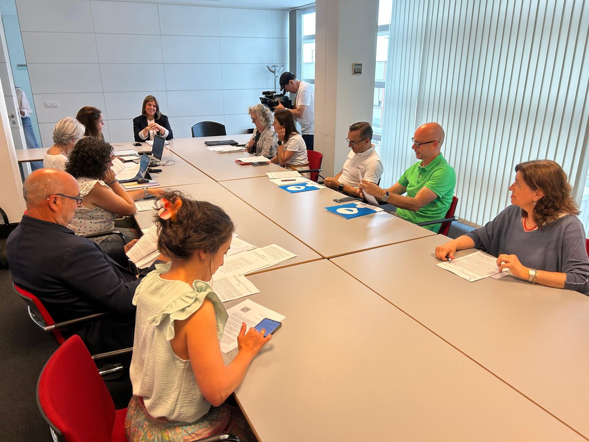 🏘️El Principado propone reforzar la regulación de los pisos turísticos para consolidar un modelo basado en la calidad y la convivencia
🗣️“El turismo es una actividad económica de enorme valor para Asturias, pero tiene que desarrollarse con reglas y favoreciendo la convivencia”,