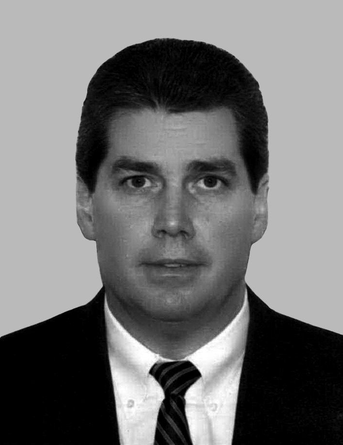 FBIJacksonville's tweet image. FBI Jacksonville remembers Special Agent Paul F. Cavanagh, who died in a plane crash on June 19, 1990. He was on a flight from Massachusetts to Maine to attend a SWAT training exercise at the time of the accident. Read his story on the FBI Wall of Honor: fbi.gov/history/wall-o…