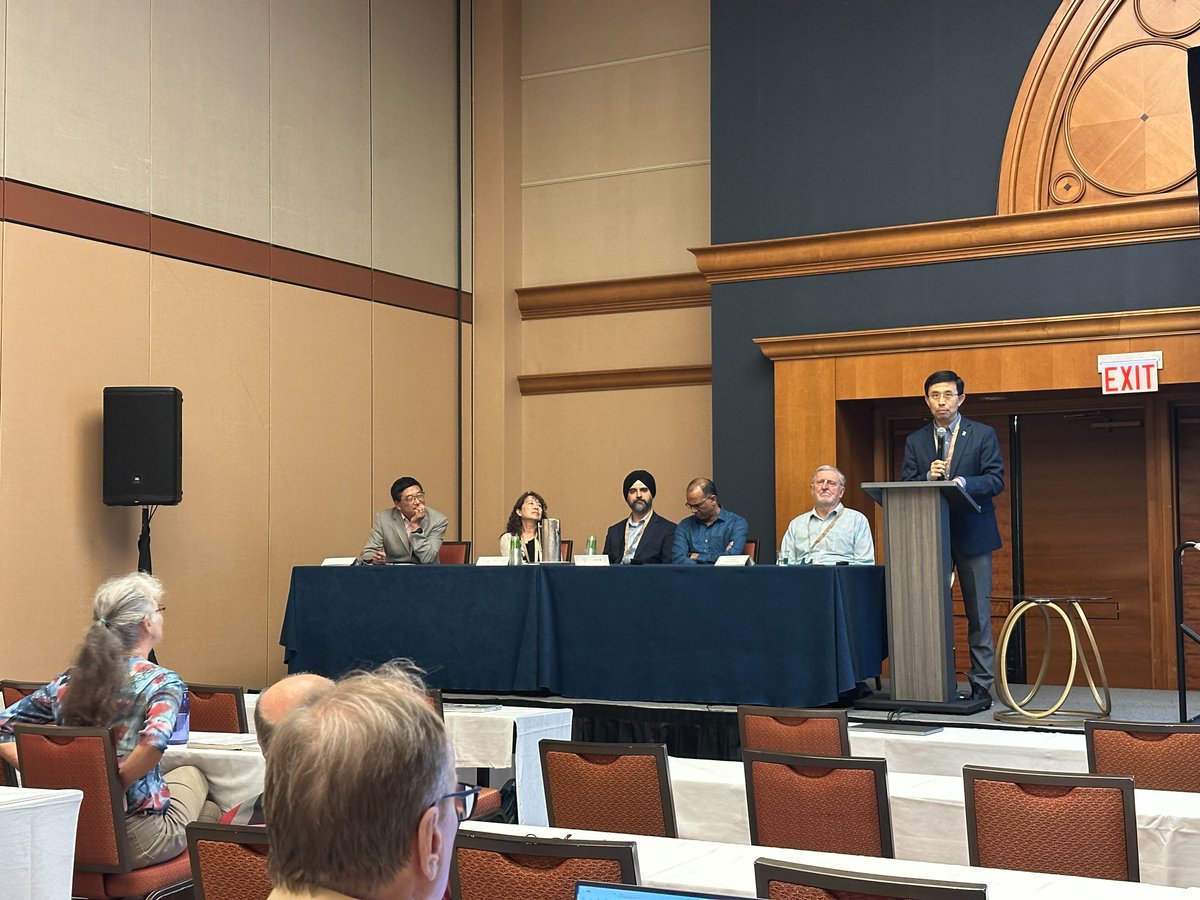 Carol Song, Chief Scientist at RCAC and PI for the Anvil Supercomputer, recently sat on a panel at the 2025 I-GUIDE Forum in Chicago! Song was a panelist on the I-GUIDE Panel: Geospatial AI and Innovation for Sustainability Solutions, and discussed a wide range of CI topics.