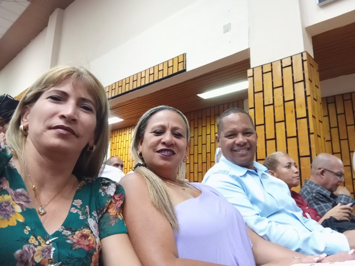 Inicia el segundo dia de preparación para el nuevo curso escolar con un tema de vital importancia. " La Gestión de la calidad del proceso educativo". #HonorHolguinero #CubaMined