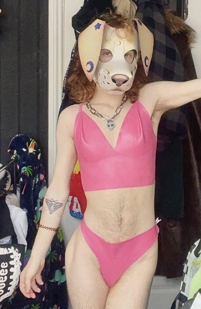 PupToStuff's tweet photo. A new latex set has arrived for Sporky! Can’t wait to make some fun videos and show it off once it’s tailored. 

#latex #nsfw #sissy #ftm #pup #puppyboy #femboy #kink #tboy https://t.co/K87XyM0bU0