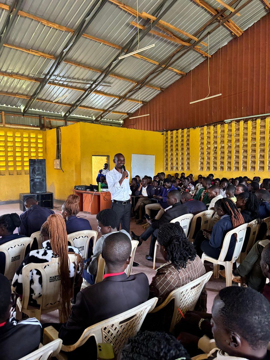 Youth Agenda in partnership with <a href="/BrighterMonKE/">BrighterMonday Ke</a> and <a href="/MastercardFdn/">Mastercard Foundation</a>  is empowering young people with soft skills to help them navigate the job market and excel in today’s workplaces. 
For virtual training register using the link :
docs.google.com/forms/d/15OhLK…
#Makingtheyouthfactorcount