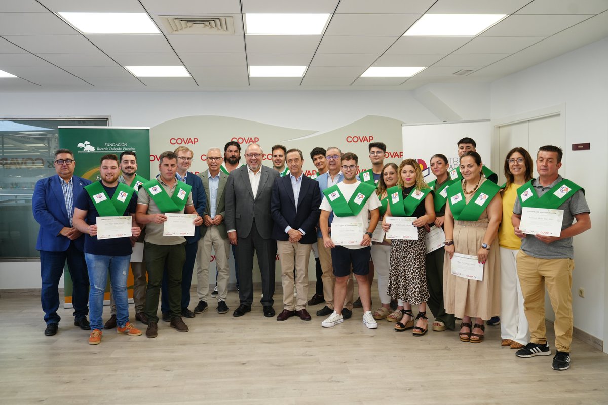 COVAP (@covap) on Twitter photo En colaboración con la <a href="/Univcordoba/">Universidad Córdoba</a> y nuestra #FRDV, se ha concluido el primer programa universitario de formación en ganadería de vacuno de leche organizado por el Centro Universitario de Desarrollo Agroalimentario (CUDA).
Más información: bit.ly/3T0PoSC
#COVAP En colaboración con la <a href="/Univcordoba/">Universidad Córdoba</a> y nuestra #FRDV, se ha concluido el primer programa universitario de formación en ganadería de vacuno de leche organizado por el Centro Universitario de Desarrollo Agroalimentario (CUDA).
Más información: bit.ly/3T0PoSC
#COVAP