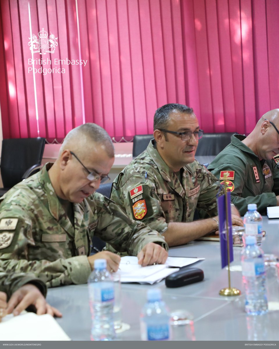 🪖 Major General <a href="/jc_defence/">John Clark</a>, Deputy Chief of Staff at <a href="/JFC_Naples/">NATO JFC Naples</a>, met with 🇲🇪 <a href="/defence_mne/">Defence MNE</a> &amp; Army to deepen 🇬🇧-🇲🇪 cooperation.
🛡️ Discussions with Col Klikovac focused on interoperability, fwd-looking defence strategy, and regional security priorities.