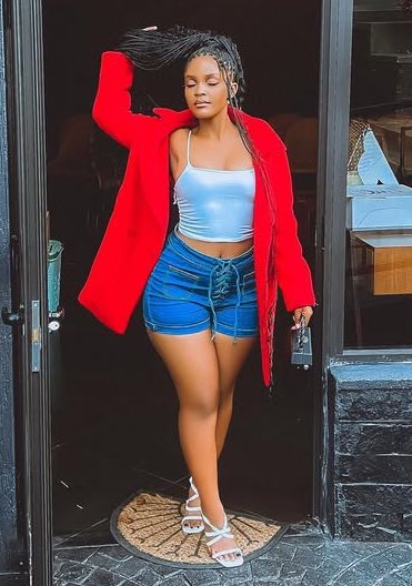 Today I'm checking on everyone, when you see this post just react with your favorite emoji.❤️